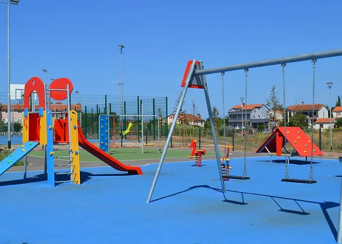 Ukota アパート プーラ